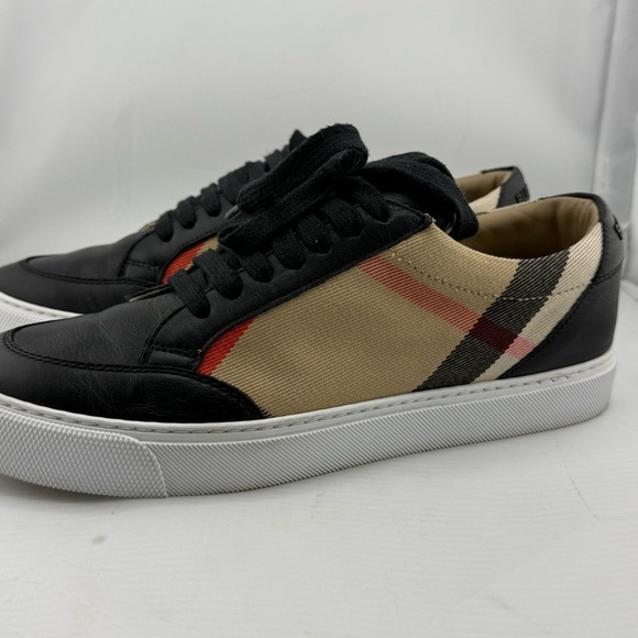 Burberry Tan and Black Sneakers with Diagonal Stripe Authentic - Picture 5 of 9